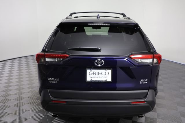 Used 2025 Toyota RAV4 XLE w/ Convenience Package image 7