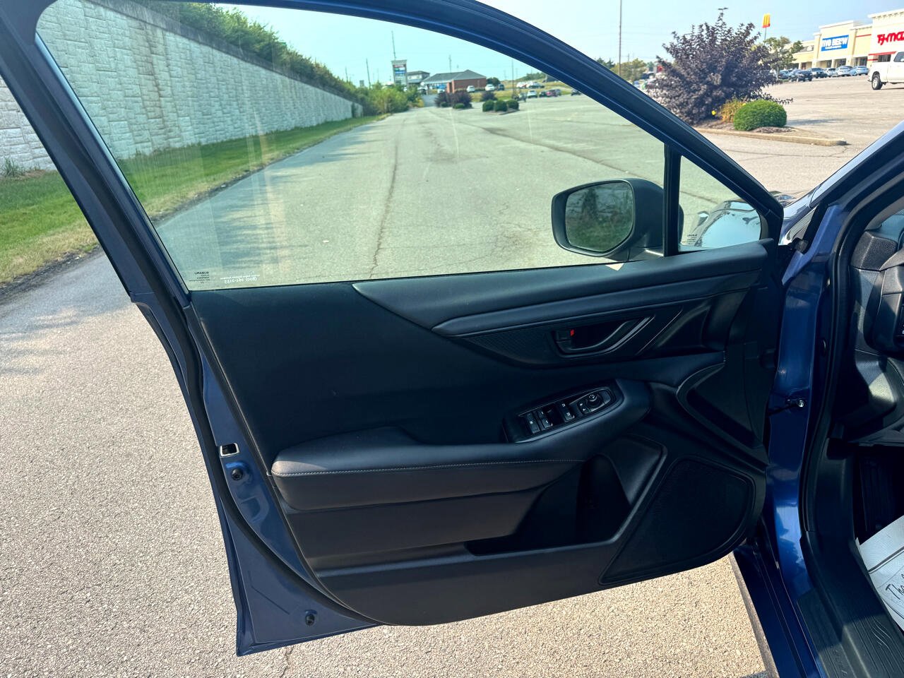 Used 2022 Subaru Legacy image 11