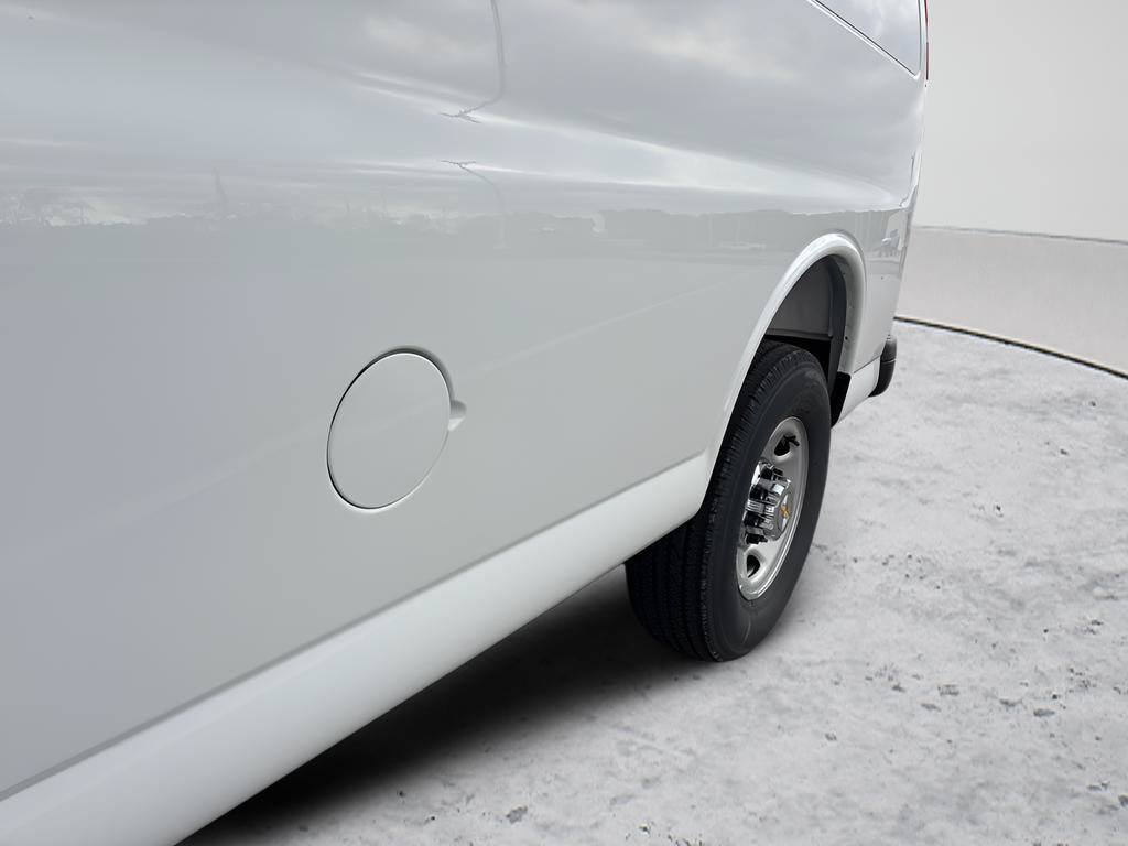 New 2025 Chevrolet Express 2500 w/ Driver Convenience Package RWD image 31