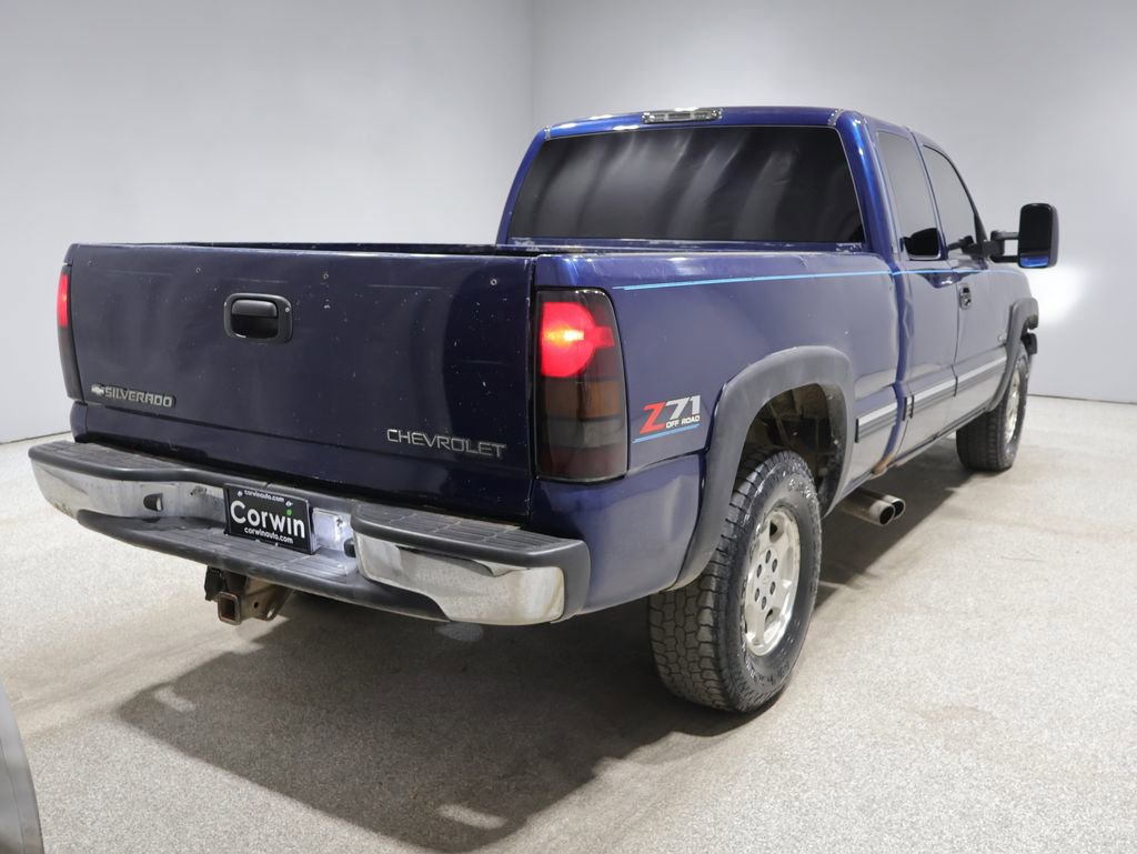 Used 2001 Chevrolet Silverado 1500 LS w/ Off-Road Chassis Pkg AWD/4WD image 2