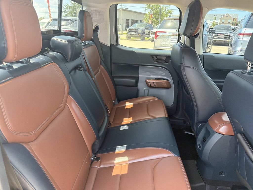 Used 2023 Ford Maverick Lariat FWD image 13