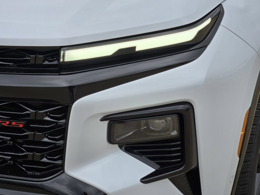 New 2026 Chevrolet Traverse RS w/ LPO, Floor Liner Package FWD image 6