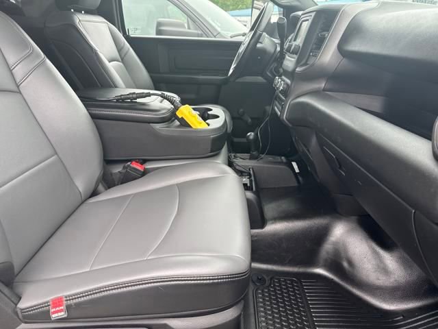 Used 2022 RAM 3500 Tradesman w/ Chrome Appearance Group image 32