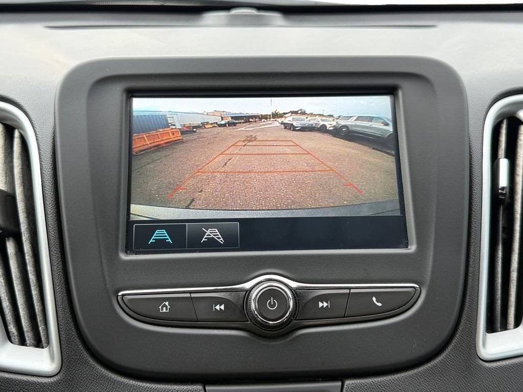 Used 2018 Chevrolet Malibu LS FWD image 15