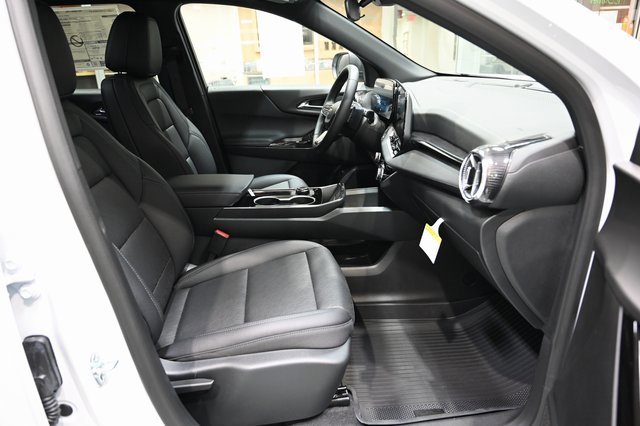 New 2026 Chevrolet Equinox LT w/ Convenience Package II image 10