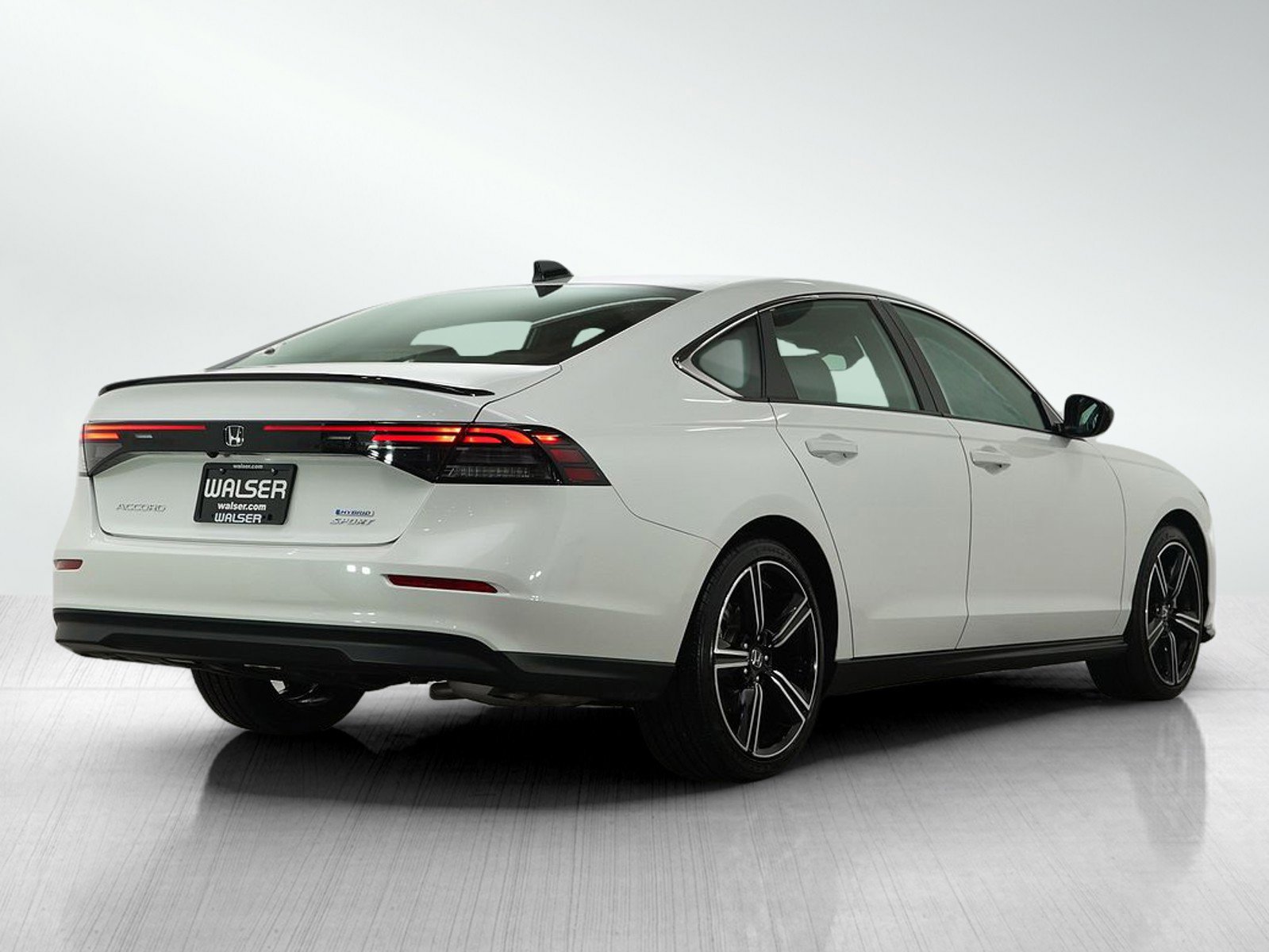 Used 2025 Honda Accord Sport image 5