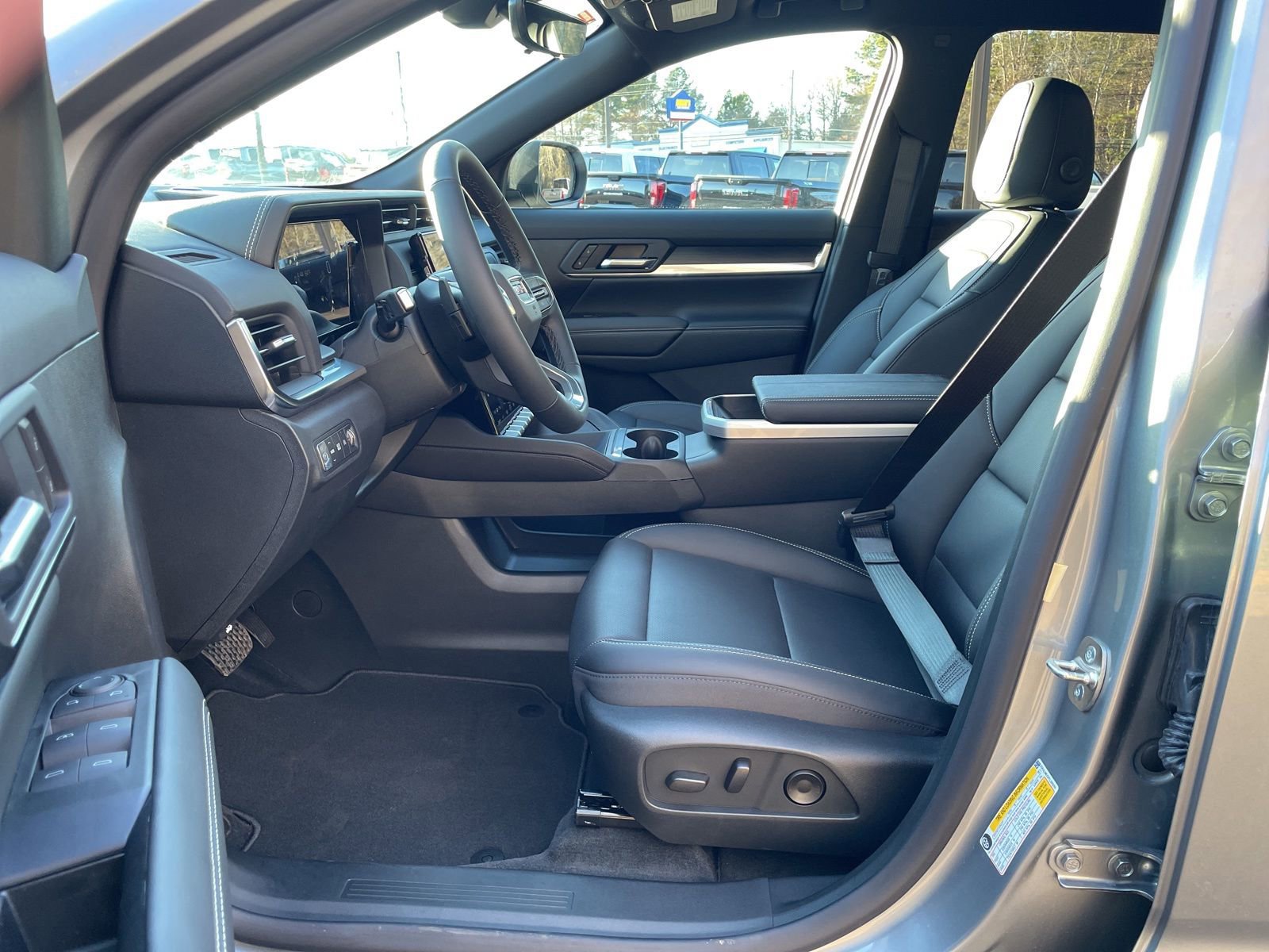 New 2026 GMC Terrain Elevation w/ Elevation Premium Package image 9