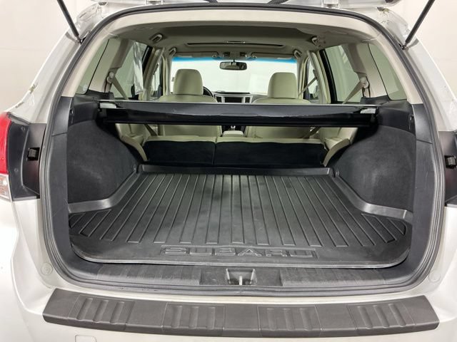 Used 2012 Subaru Outback 3.6R Limited AWD/4WD image 27