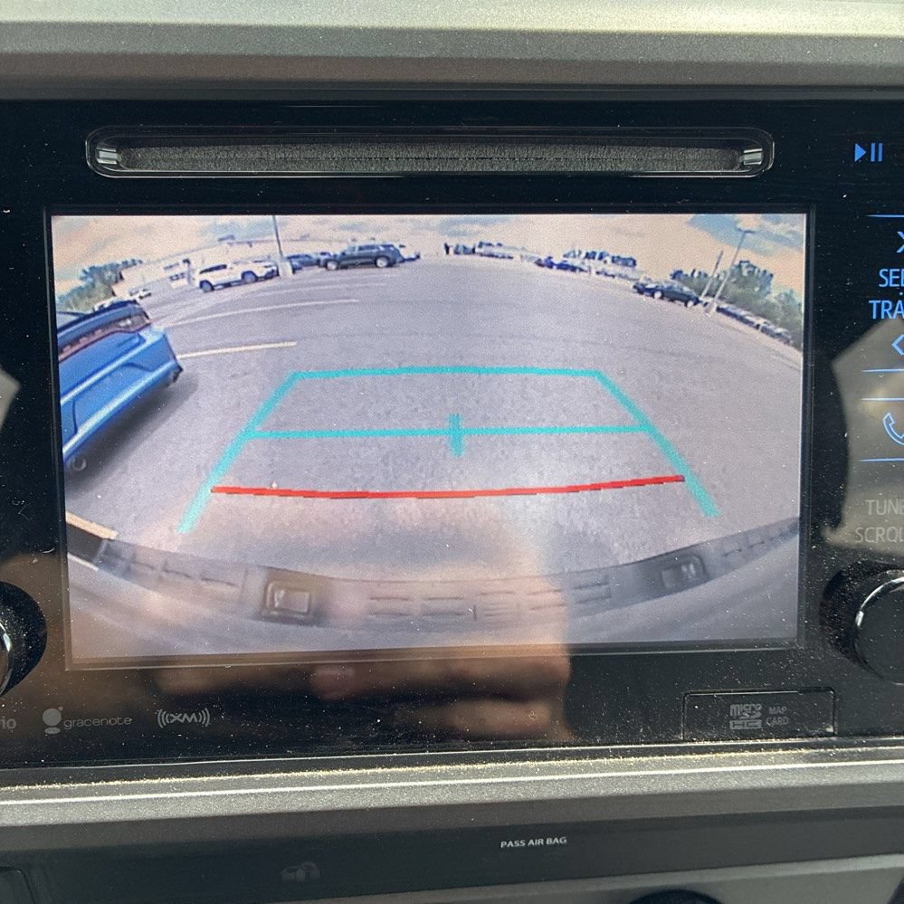 Used 2019 Toyota Tacoma TRD Off-Road w/ Technology Package AWD/4WD image 6