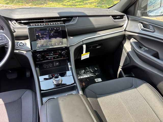 New 2026 Jeep Grand Cherokee Laredo X AWD/4WD image 12