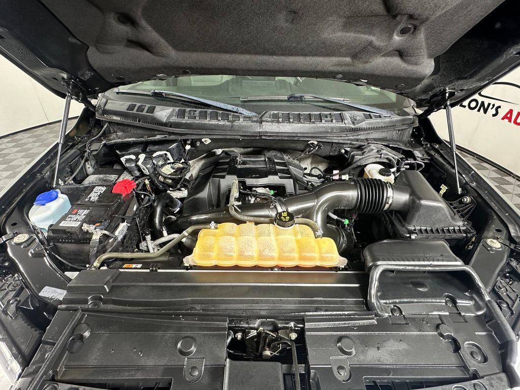 Used 2018 Ford F150 XLT w/ Equipment Group 302A Luxury AWD/4WD image 11