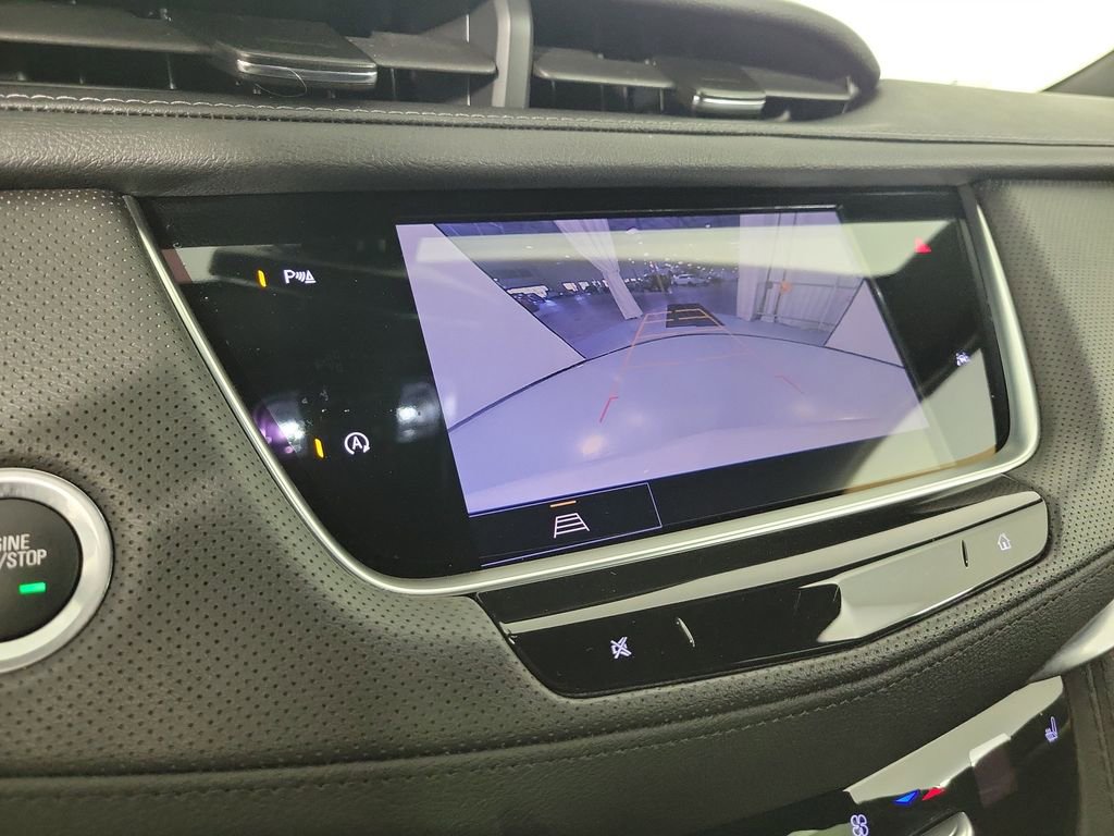 Certified 2024 Cadillac XT6 Luxury w/ LPO, Floor Liner Package image 28