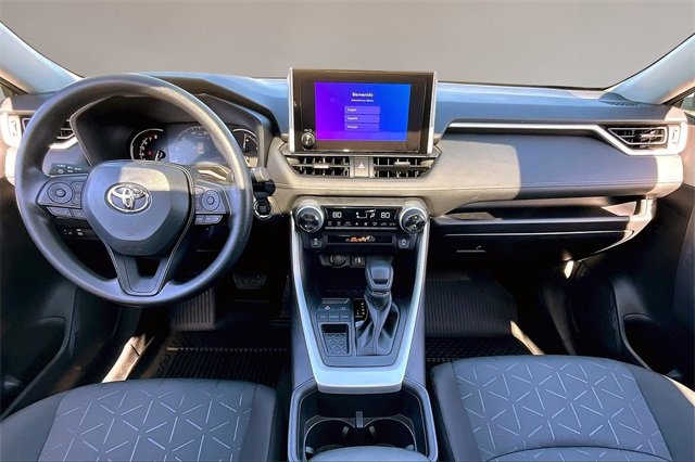Used 2025 Toyota RAV4 XLE image 7
