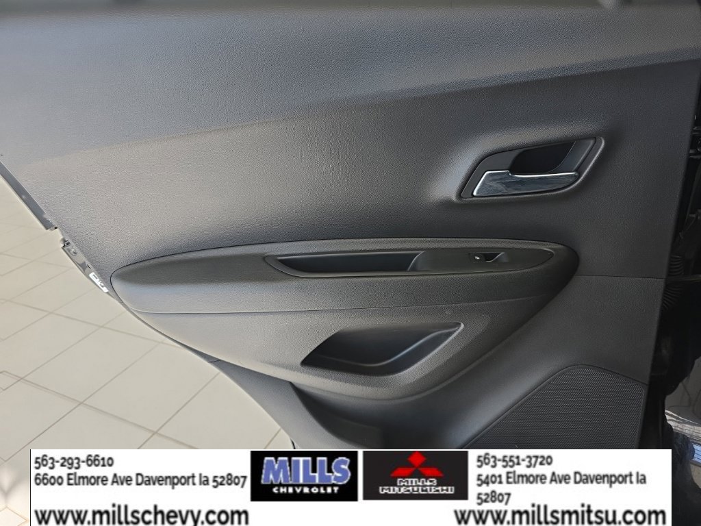 Used 2018 Chevrolet Trax LS FWD image 21