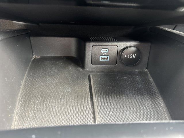 Used 2022 Ford Escape SE w/ Cold Weather Package image 21