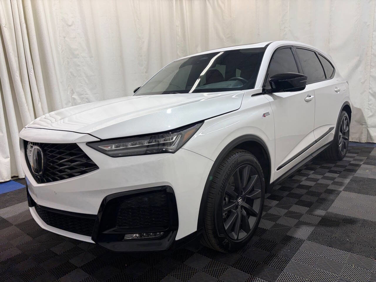 Used 2025 Acura MDX A-Spec image 2