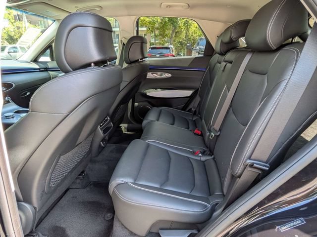Used 2026 Genesis GV70 2.5T Advanced AWD/4WD image 14