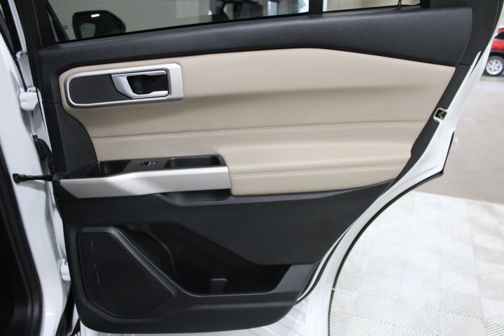 Used 2022 Ford Explorer XLT w/ Equipment Group 202A image 24