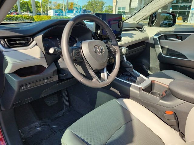 Used 2023 Toyota RAV4 Limited FWD image 17