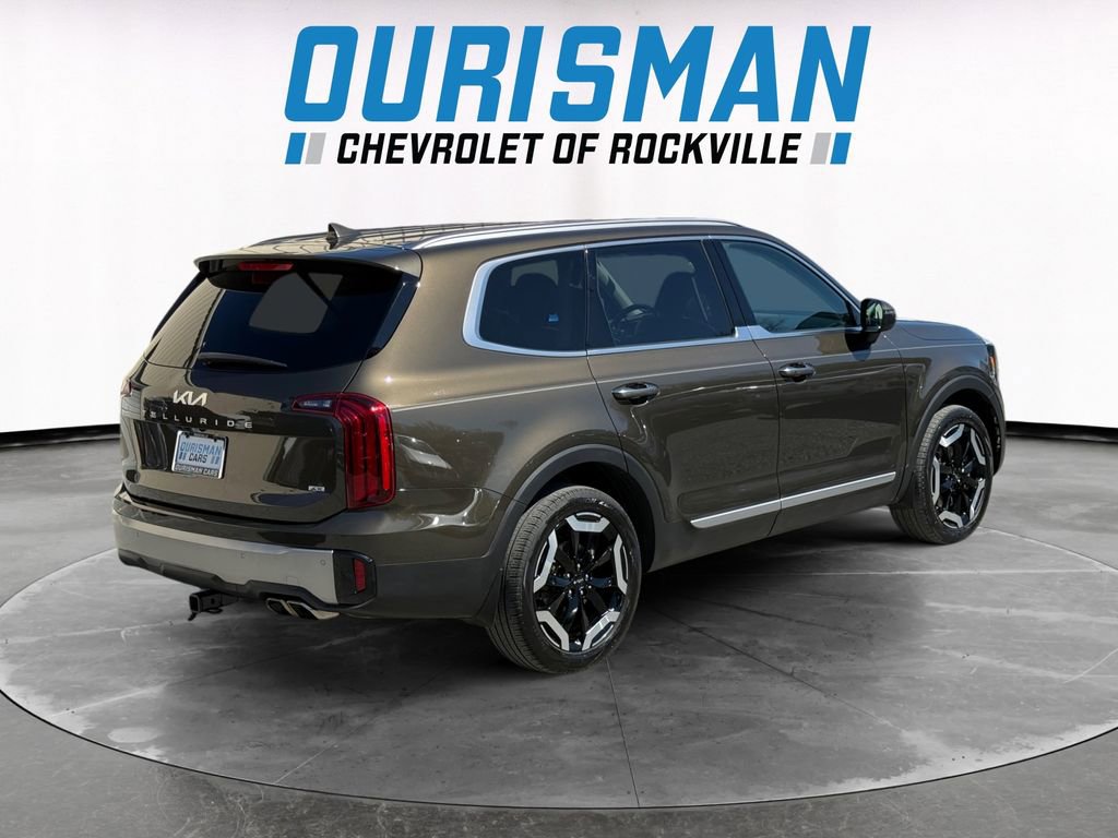 Used 2024 Kia Telluride S w/ S Sunroof Package image 6