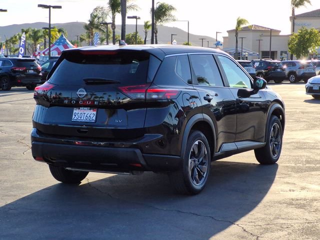 Used 2024 Nissan Rogue SV FWD image 5