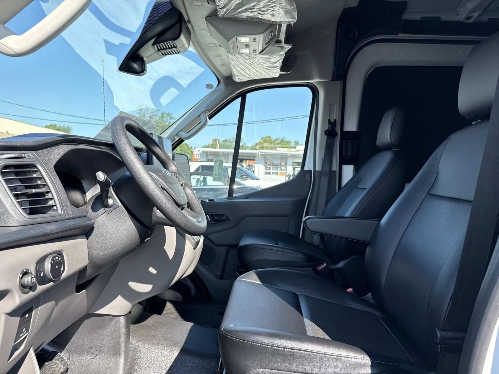 New 2026 Ford Transit 250 148 Medium Roof Extended AWD w/ Load Area Protection Package image 10