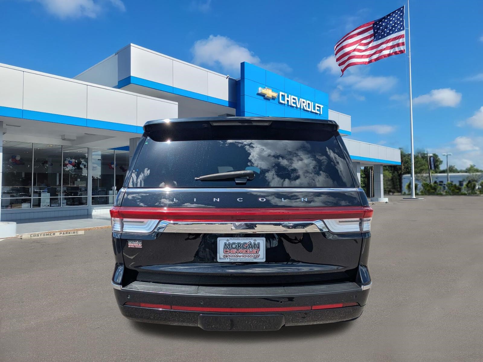 Used 2023 Lincoln Navigator L Reserve AWD/4WD image 4