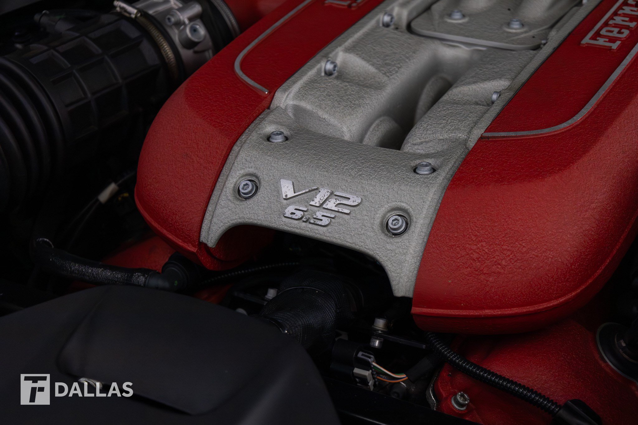 Used 2018 Ferrari 812 Superfast RWD image 18