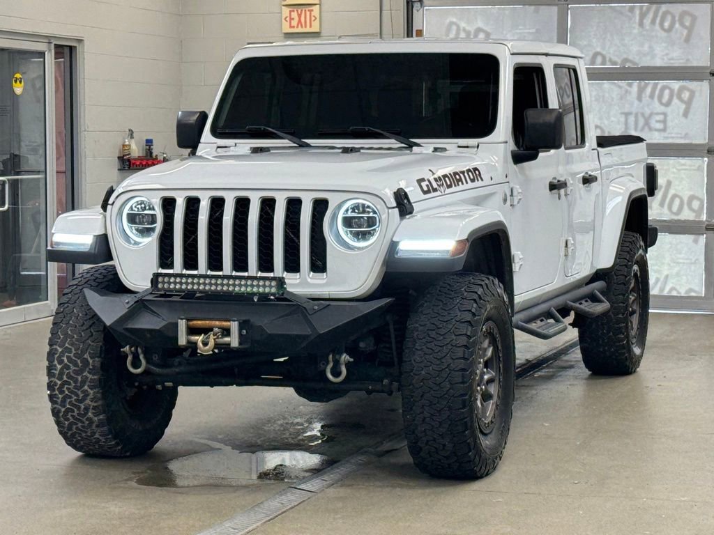 Used 2020 Jeep Gladiator Overland AWD/4WD image 3
