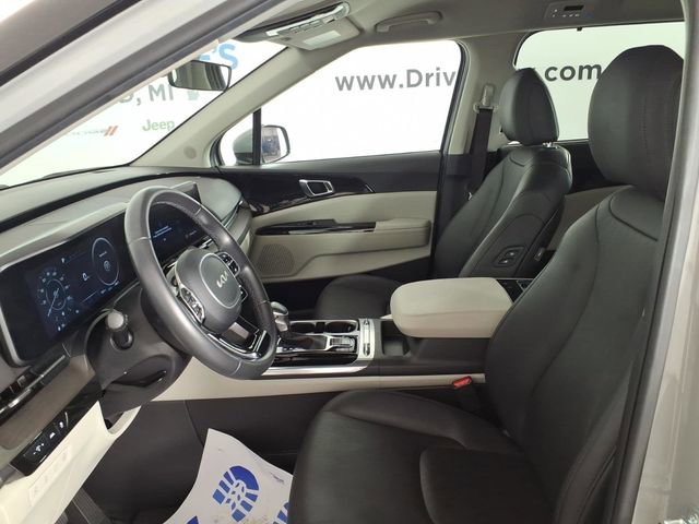 Used 2024 Kia Carnival SX FWD image 12