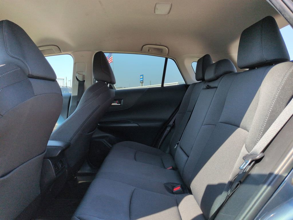 Used 2024 Toyota Venza LE AWD/4WD image 23