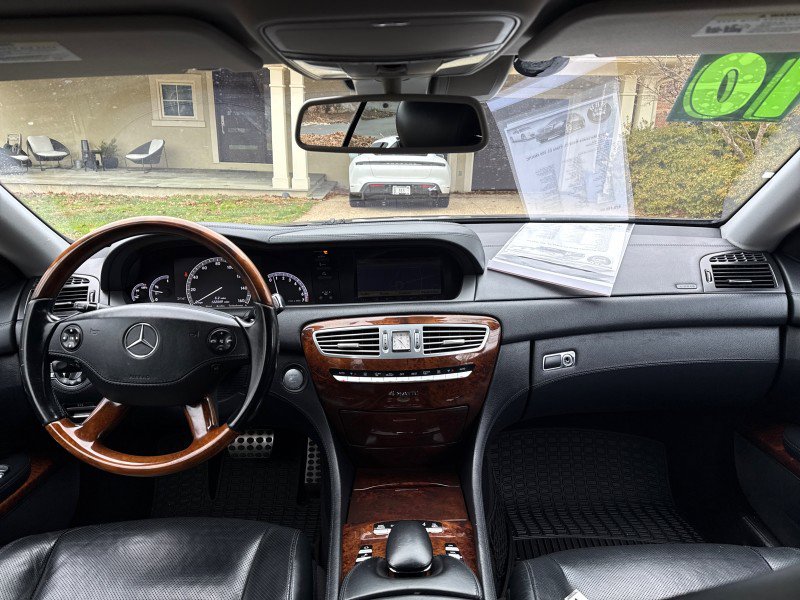 Used 2010 Mercedes-Benz CL 550 4MATIC image 19