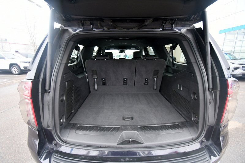 Used 2024 Chevrolet Suburban LT AWD/4WD image 7