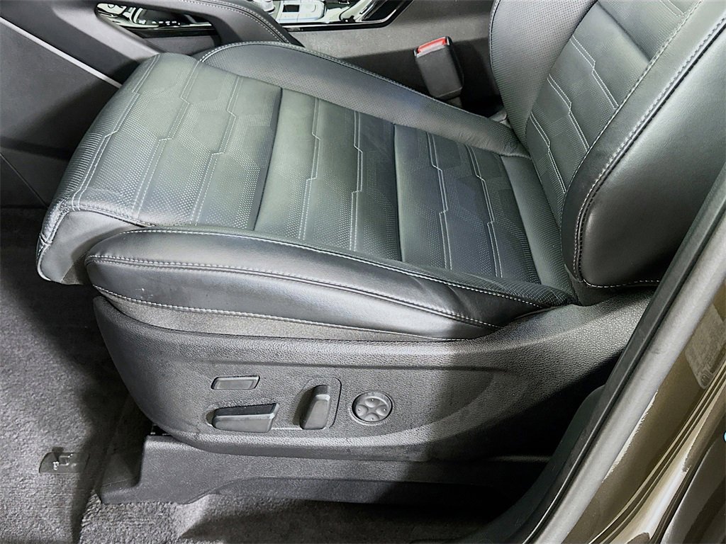 Certified 2024 Kia Telluride SX Prestige w/ Towing Package image 30