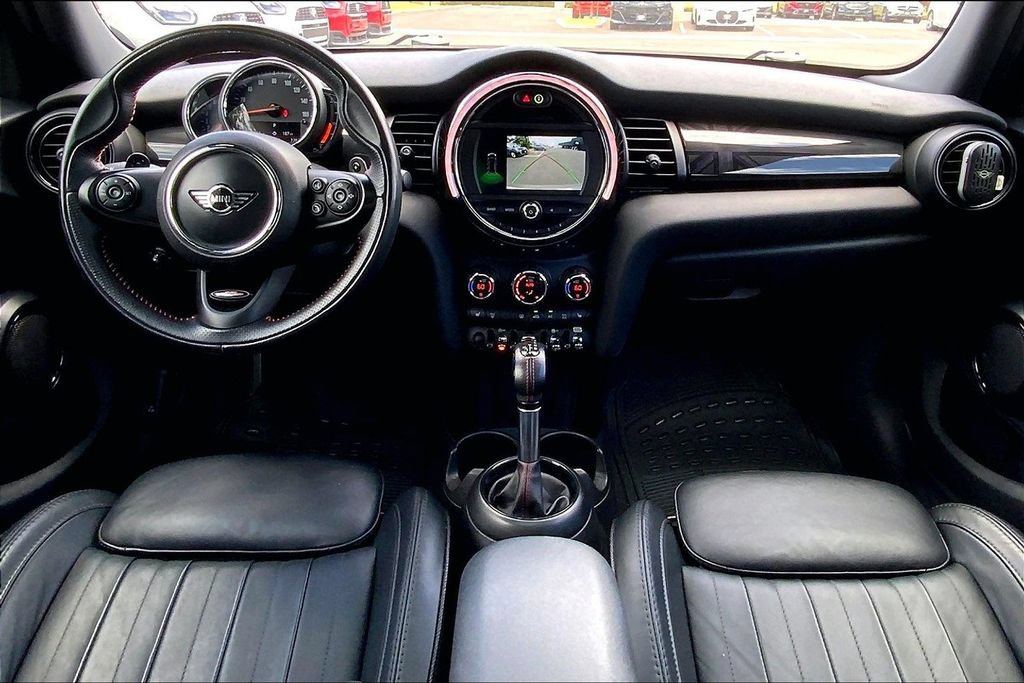 Used 2019 MINI Cooper S w/ Signature Upholstery Package FWD image 14
