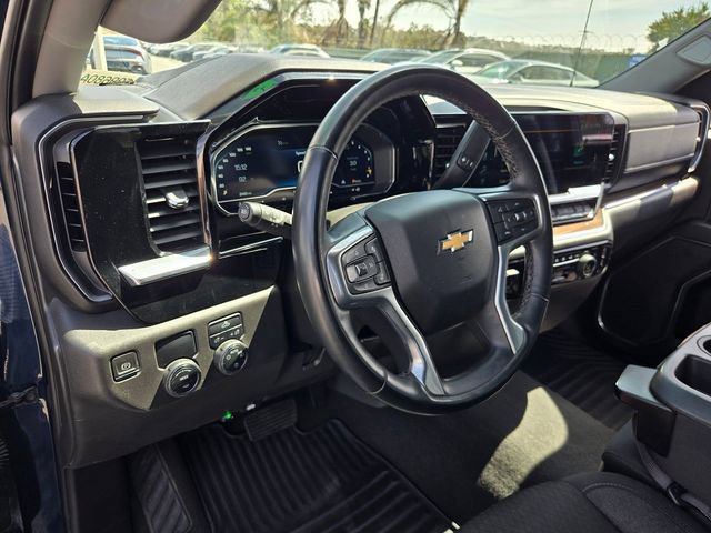Used 2023 Chevrolet Silverado 1500 LT RWD image 8