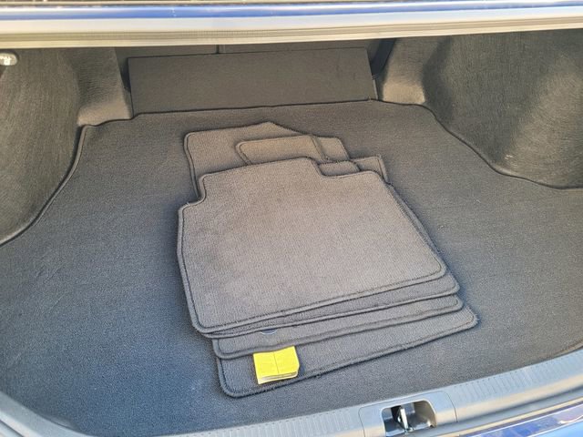 Used 2025 Toyota Camry SE image 27