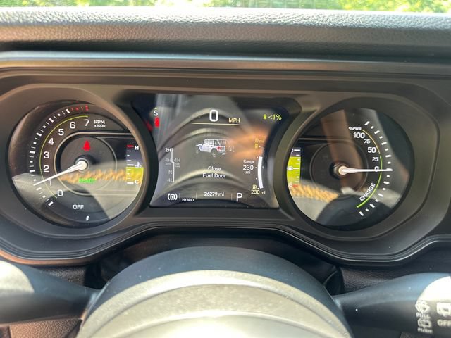 Used 2024 Jeep Wrangler Unlimited AWD/4WD image 31