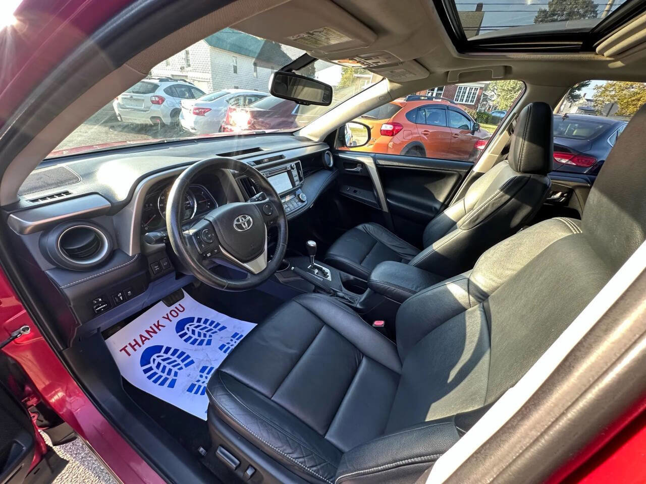 Used 2015 Toyota RAV4 Limited image 9