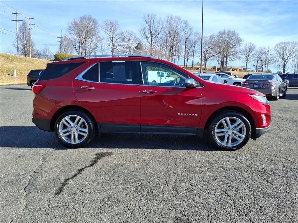 Used 2018 Chevrolet Equinox Premier image 2