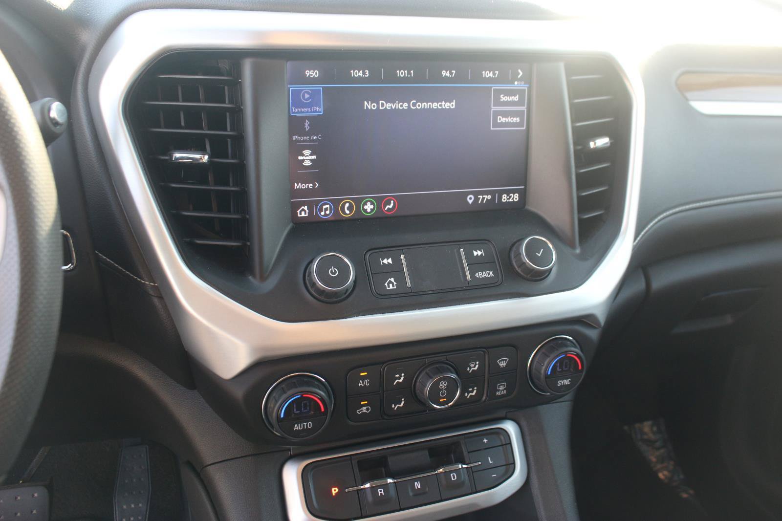 Used 2021 GMC Acadia SLE w/ Driver Convenience Package FWD image 21