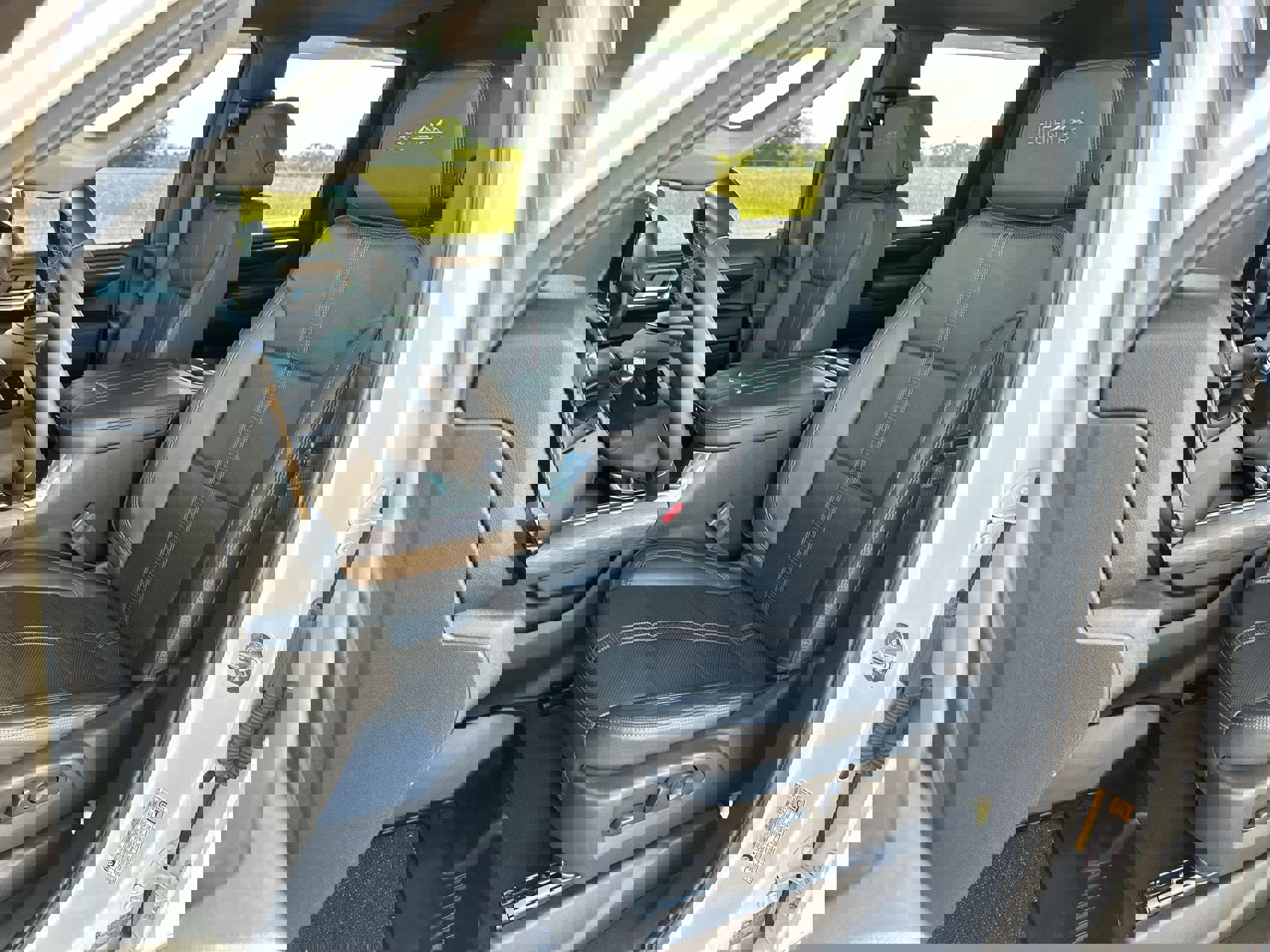 Used 2024 Chevrolet Silverado 2500 High Country w/ High Country Premium Package image 11