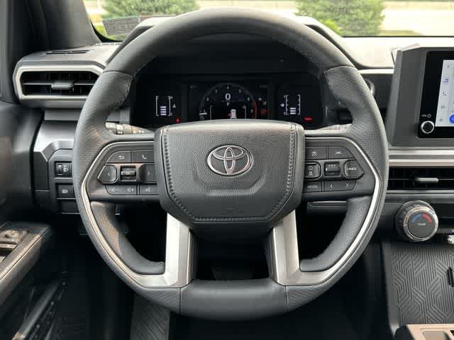 Used 2026 Toyota 4Runner SR5 RWD image 7