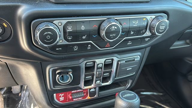 Used 2023 Jeep Gladiator Mojave w/ LED Lighting Group image 31