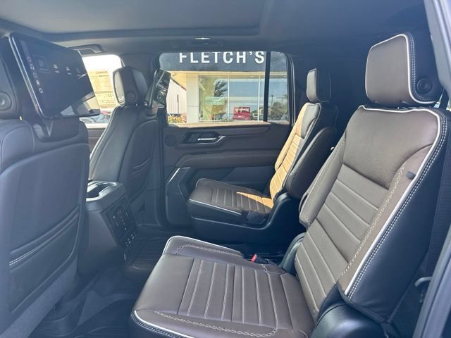 New 2026 GMC Yukon XL Denali Ultimate AWD/4WD image 18