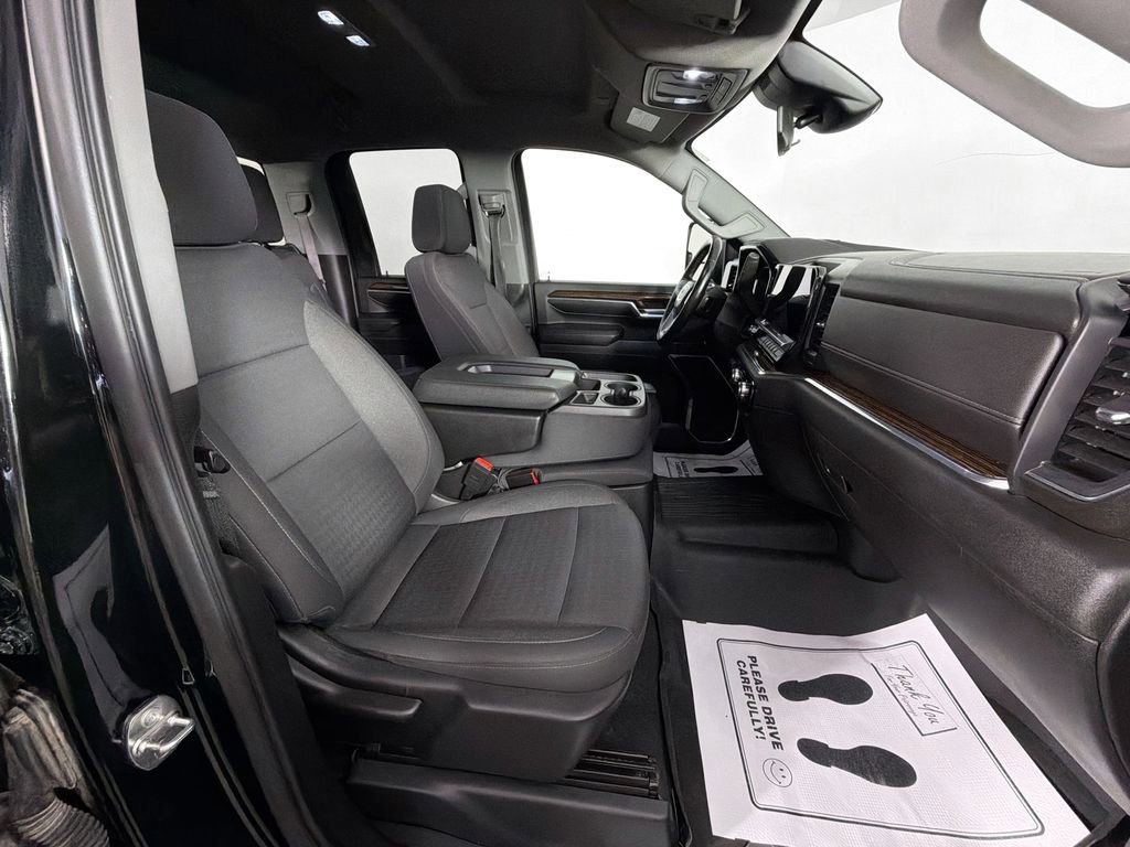 Used 2024 GMC Sierra 2500 SLE w/ SLE Value Package; image 28