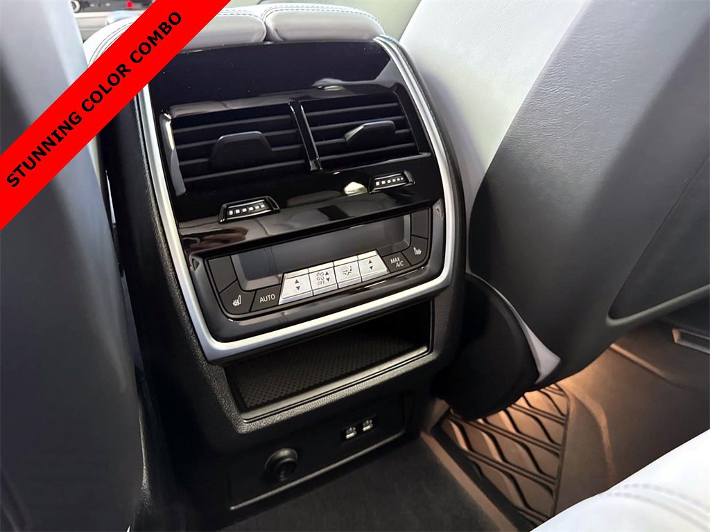 Used 2025 BMW X5 M Competition w/ Executive Package image 15