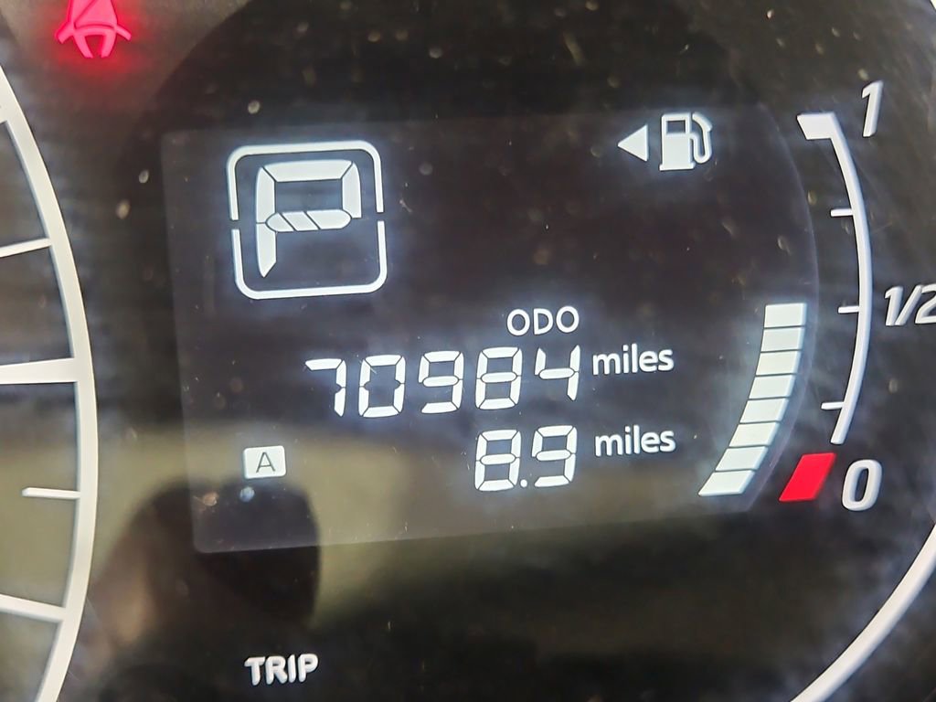 Used 2017 Nissan Versa Note SV FWD image 17