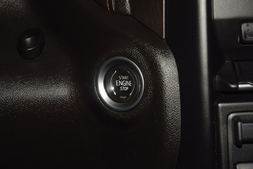 Used 2022 GMC Sierra 3500 AT4 w/ AT4 Preferred Package image 38