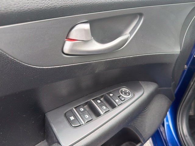 Used 2019 Kia Forte LXS FWD image 11